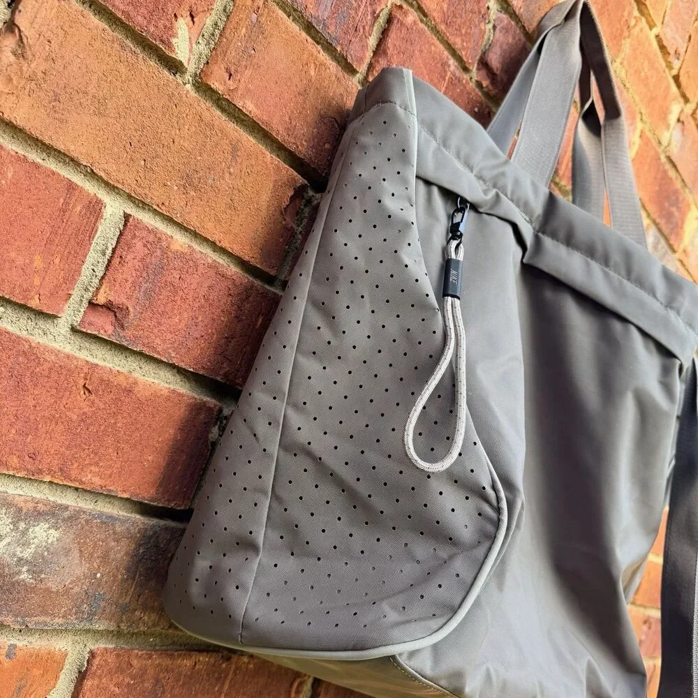 Nike Gym Tote Bag Shoulder Strap Gray, Sportswear Essential